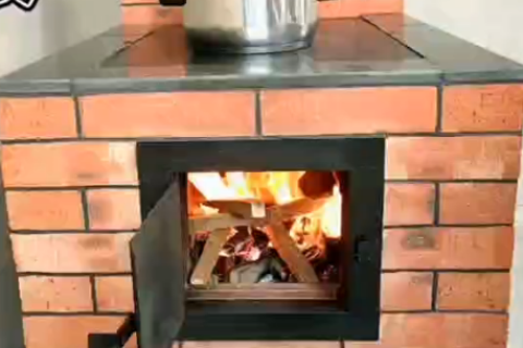 如何用砖砌一个柴火炉，带烤箱，带热水壶，四合一