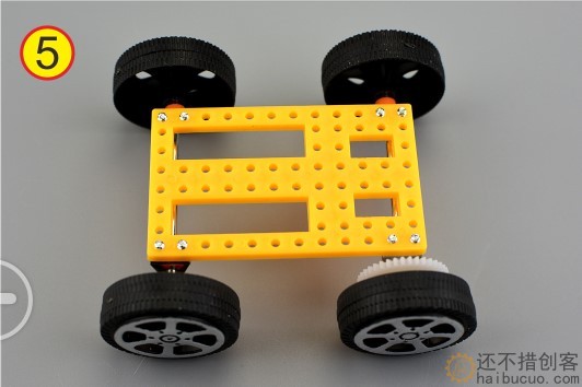 如何制作一个太阳能小车？