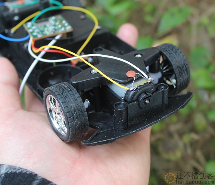 带转向电机和动力电机小车底盘四轮 DIY玩具配件SN1263