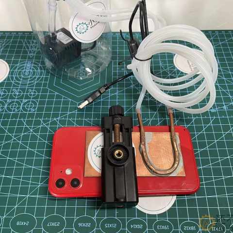 万能水冷手机壳铜板散热神奇5vUSB水泵水箱降温不制冷冰袋夹子支架