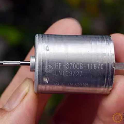 万宝至 370-11670 贵金属刷 DC12V-24V 车载AV设备 精密直流电机M388